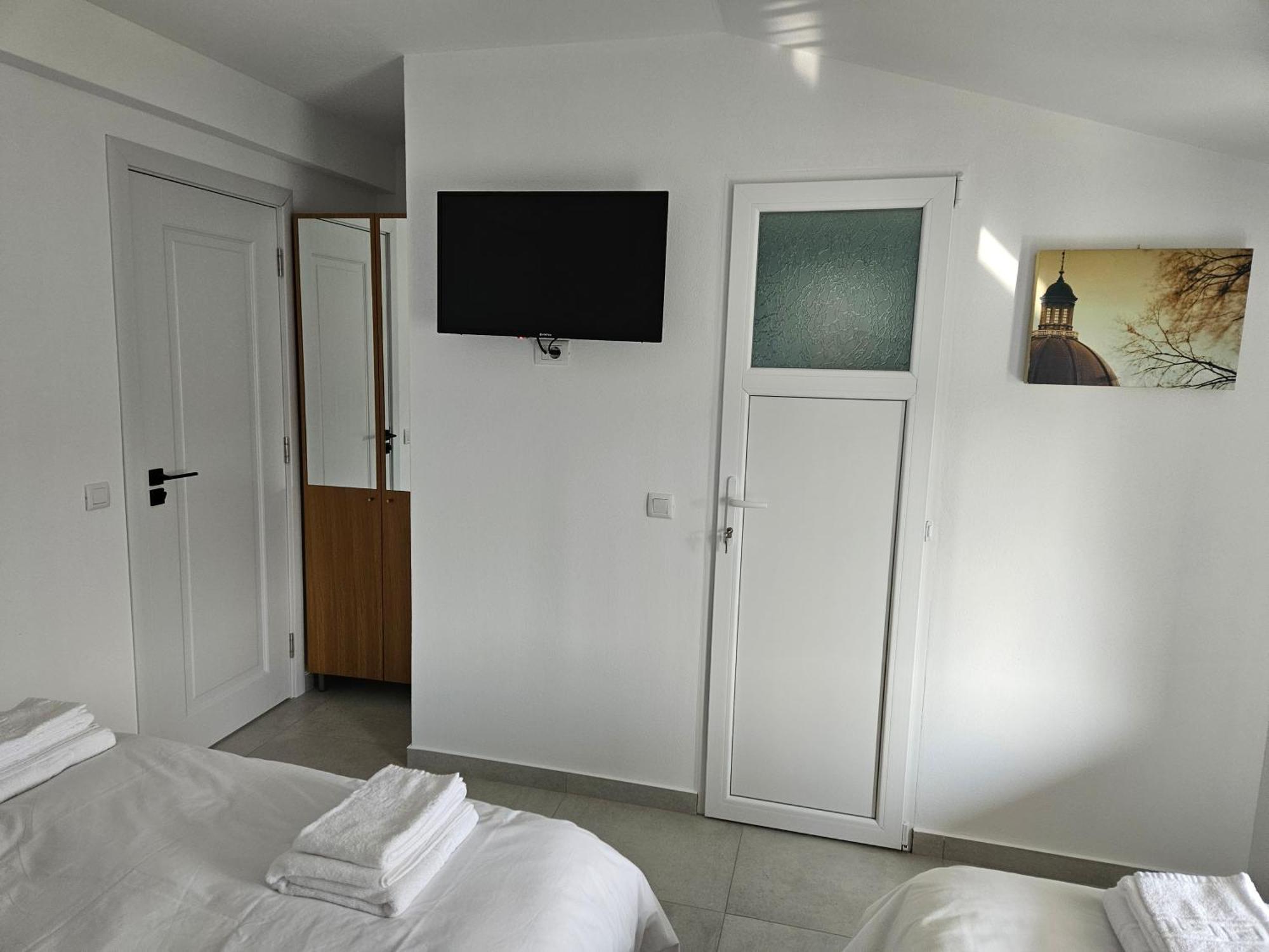 Casa Cristian Apartment Turda Exterior photo